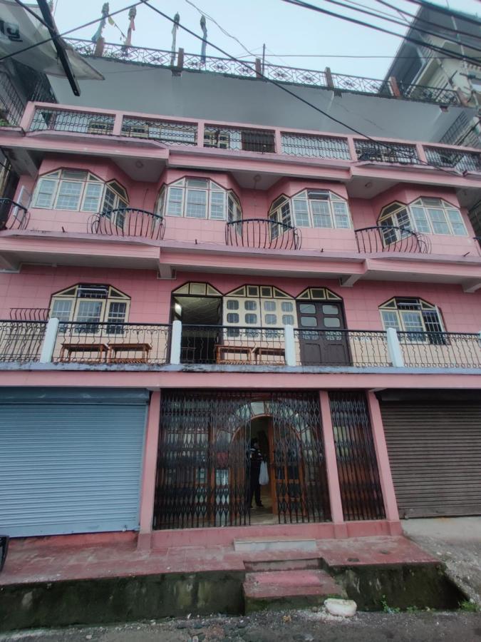 Wind Home Darjeeling- Budget Hotel Near Mall Darjeeling  Exteriör bild