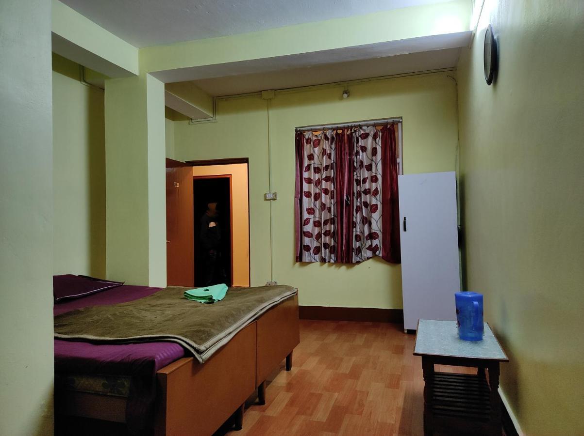 Wind Home Darjeeling- Budget Hotel Near Mall Darjeeling  Exteriör bild