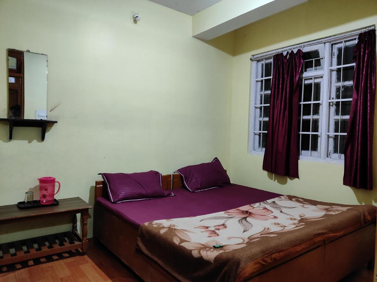 Wind Home Darjeeling- Budget Hotel Near Mall Darjeeling  Exteriör bild